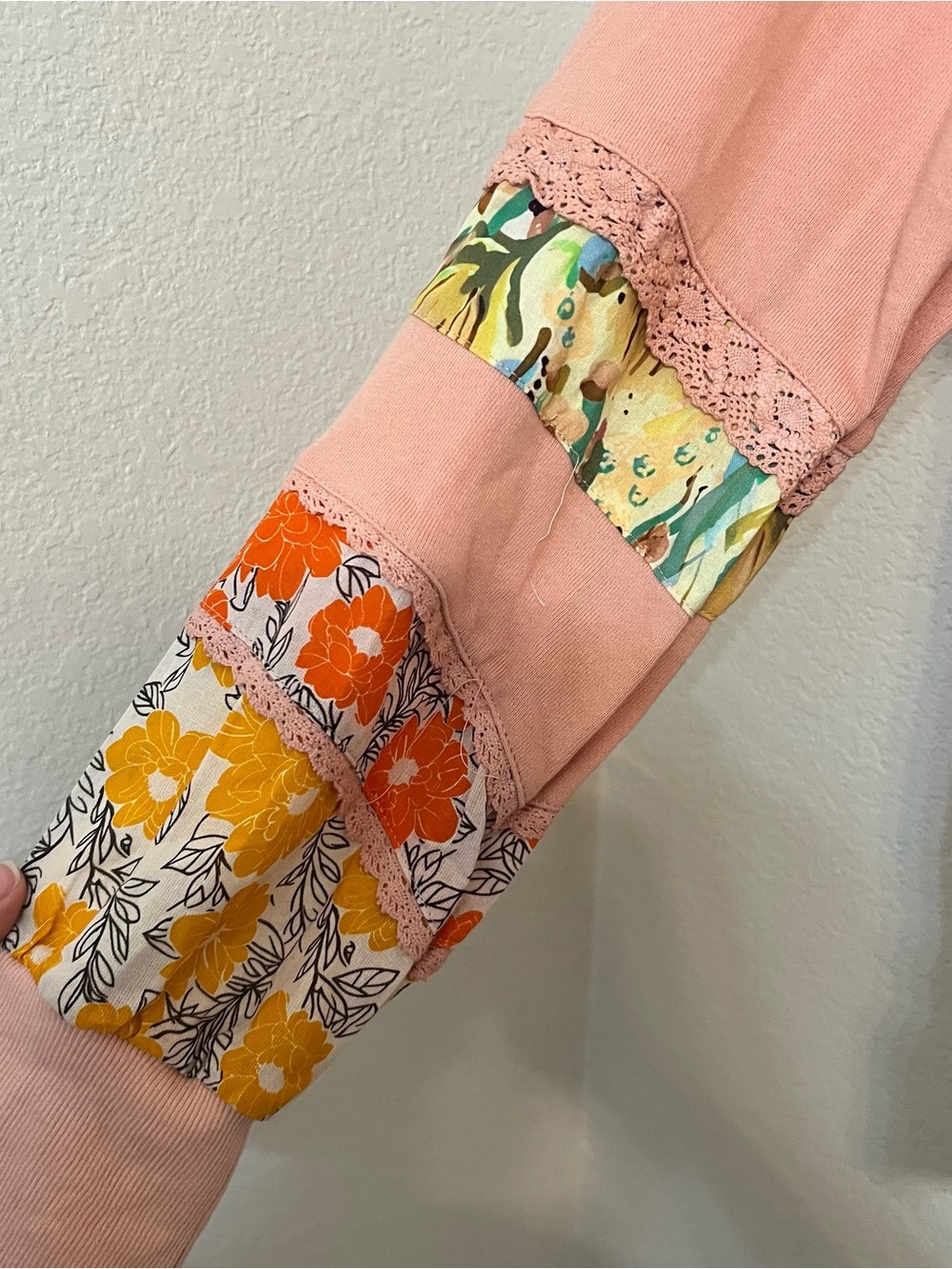 easel patchwork boho sweater Hooded Pullover Floral prairie cottagecore blouse - Picture 3 of 12